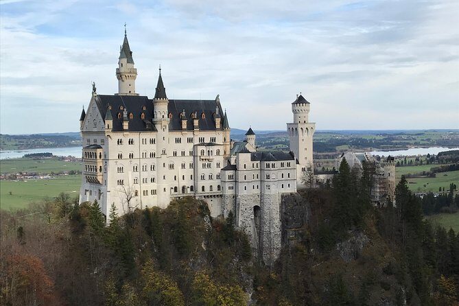 Private Neuschwanstein castle tour from Oberammergau village - Exploring the Details: What You Can Expect