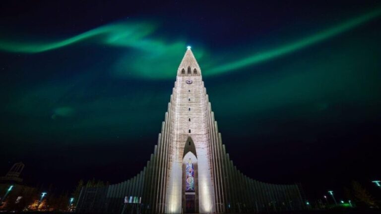 Private Northern Lights Tour - An In-Depth Look at the Private Northern Lights Tour