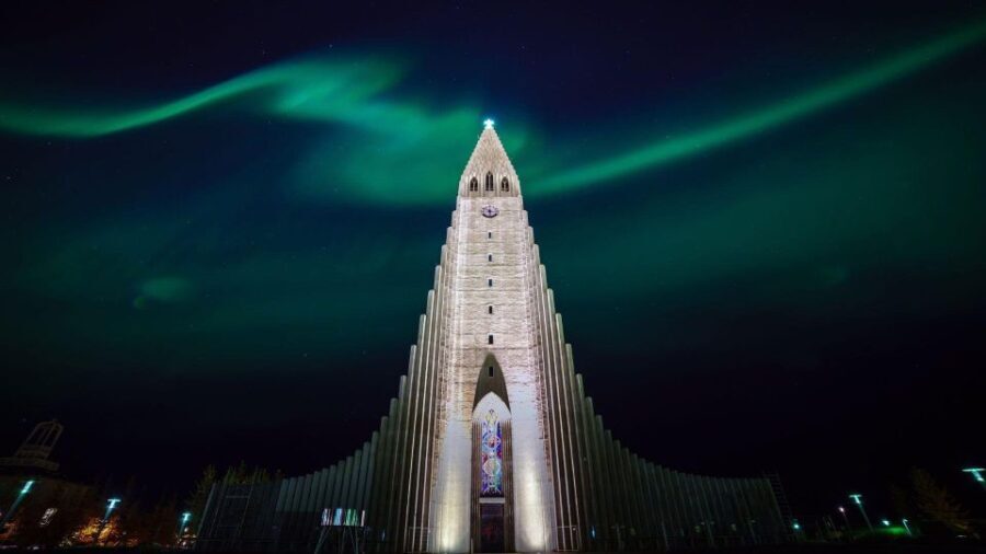 Private Northern Lights Tour - An In-Depth Look at the Private Northern Lights Tour