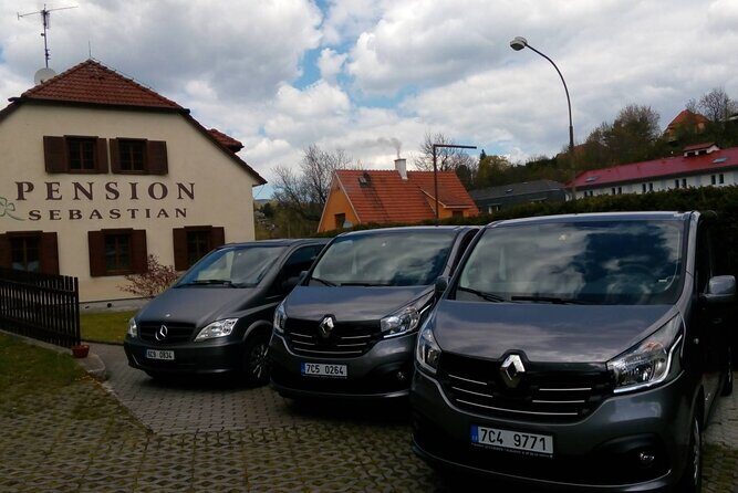 Private one way Sightseeing Transfer From Salzburg To Prague Via Cesky Krumlov - A Close Look at the Experience