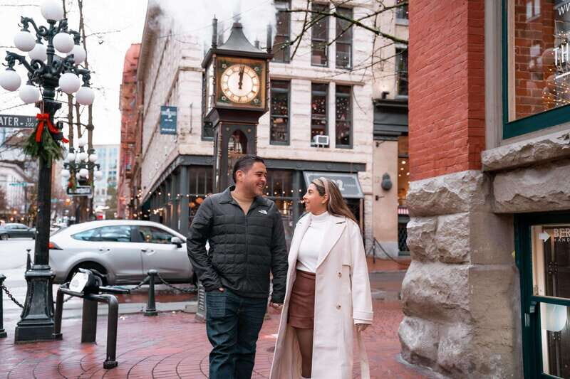 Private Professional Vacation Photoshoot in Vancouver - Discovering Vancouver Through the Lens