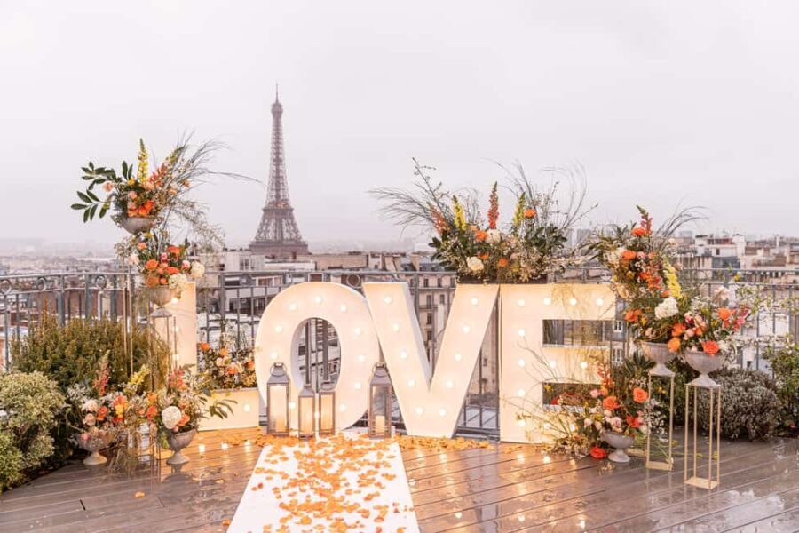 Private Rooftop/ lgbtqia+ Proposal in Paris & Photographer - A Deep Dive into the Proposal Experience
