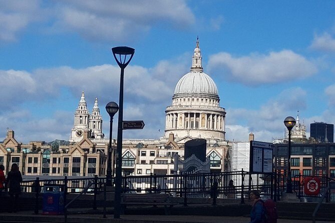 Private Round Trip Transfer from Heathrow Airport to London City - FAQs