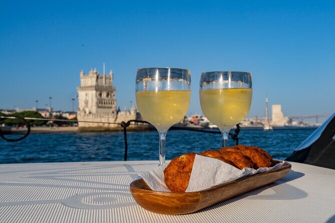 Private sailboat tour in Lisbon - Practical Considerations