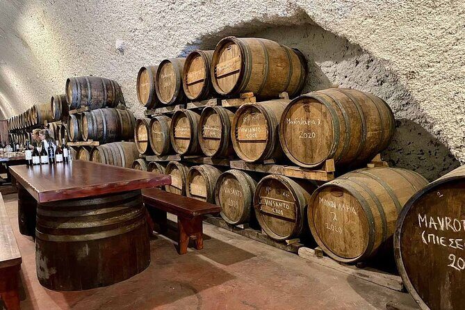 Private Santorini Wine Tour with 12 Wine Tastings and Greek Meal - Why This Tour Works Well