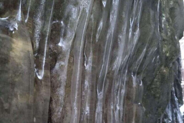 Private Singhampton Caves Snowshoe-Collingwood/Blue Mountain - FAQ