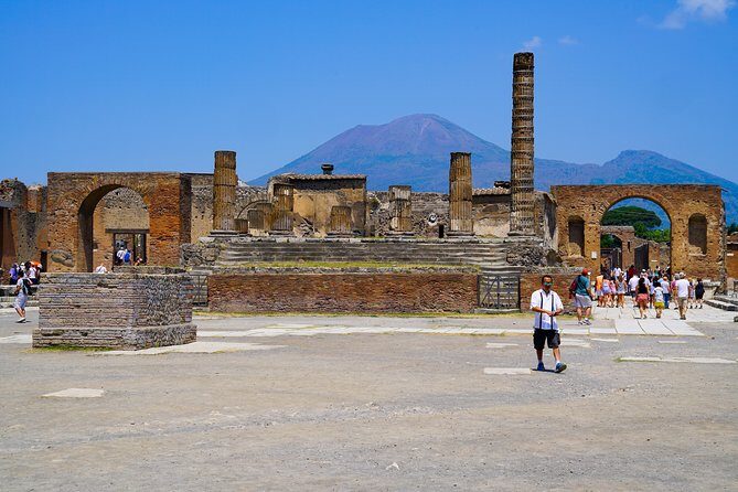 Private Skip-the-Line Pompeii & Mt. Vesuvius Tour from Positano - The Ancient Streets and Baths