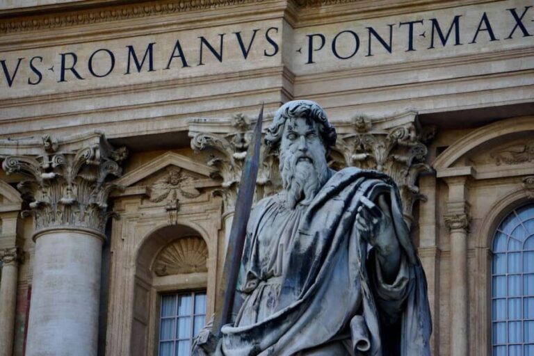 Private St. Peters Basilica and Vatican Grottoes Tour - A Closer Look at the Tour Experience