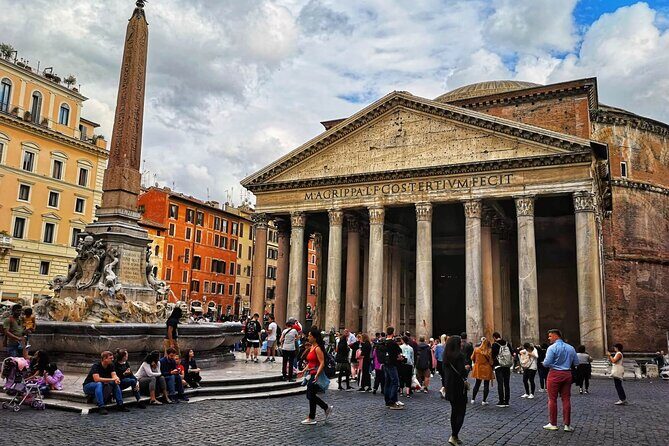 Private Stroll of the Artists in Rome: Best Squares & Fountains Tour - Who Should Book This Tour?