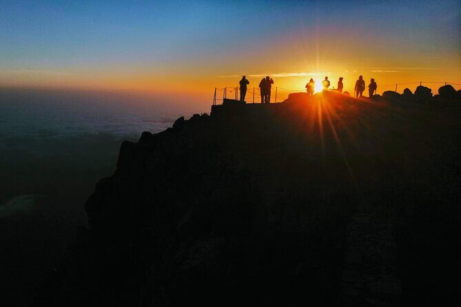 Private Sunrise Pico do Areeiro Half Day with easy levada walk - Who Should Consider This Tour?