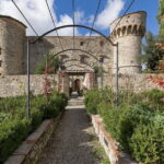 Private Tour and Wine Tasting at Castle-Wineries in Chianti from Florence - Who Will Appreciate This Tour?