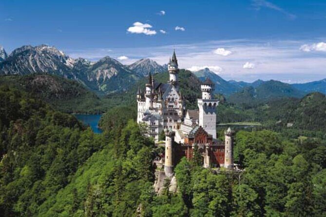 Private Tour at Neuschwanstein And Linderhof Palaces From Munich - Authentic Traveler Feedback