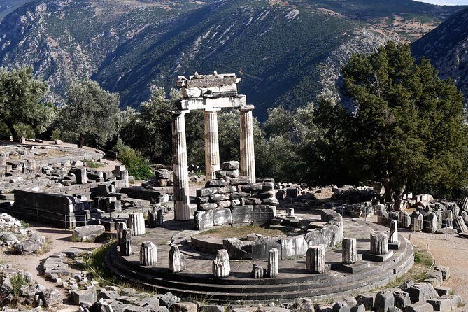 Private Tour Delphi, Village of Arachova, Osios Loukas Monastery - An In-Depth Look at the Tour Experience