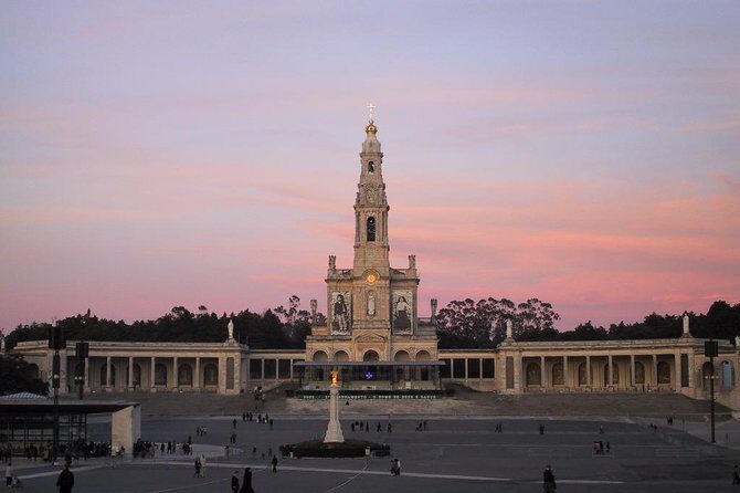 Private Tour Fátima, Nazaré, and Óbidos Day Trip from Lisbon - Practical Details and Value