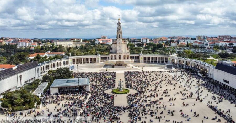Private Tour from Lisbon: Fátima, Batalha, Óbidos & Nazare. - The Itinerary: A Breakdown of Highlights
