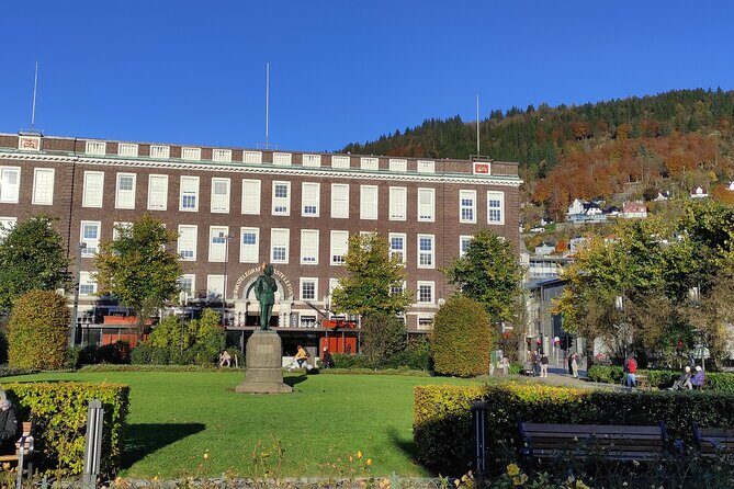 Private Tour in Bergen with Professional Guides - Exploring Bergen in Two Hours: A Full Breakdown