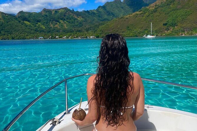 Private tour in Moorea by boat, visit and snorkeling - Exploring Moorea from the Water: A Deep Dive