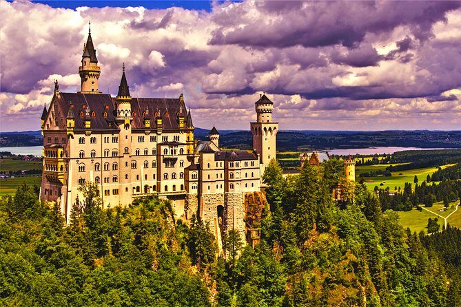 Private Tour of Neuschwanstein Castle & Highline 179 from Munich - Starting the Day: Hotel Pickup & Comfortable Transport