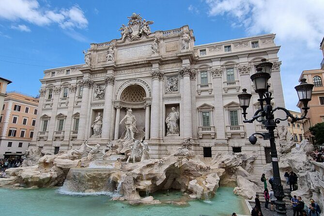 Private tour of Roma minivan Mercedes V class - Who Should Consider This Tour?