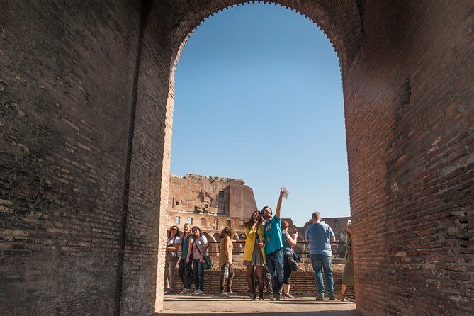 Private Tour of the Colosseum, Roman forum & Palatine hill with Arena Floor - A Close Look at the Tour Experience
