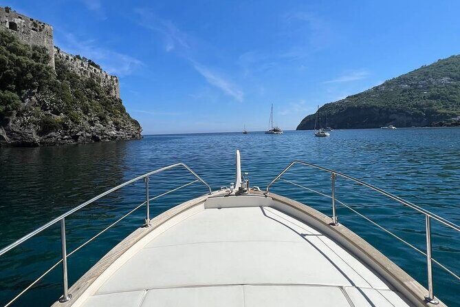 Private tour of the island of Ischia and/or Procida on Gozzo Apreamare - What’s Included & Not