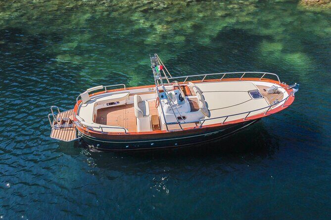 Private tour of the island of Ischia on a Fratelli Aprea gozzo - A Deep Dive into the Experience