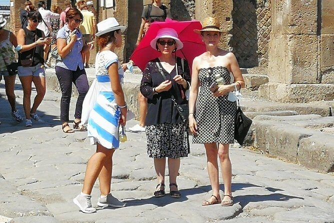 Private tour of the Pompeii excavations - A Deep Dive into the Itinerary