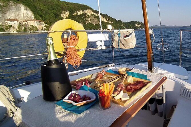 Private Tour on a Sailing Boat on Lake Maggiore with Aperitif and Music - Final Thoughts