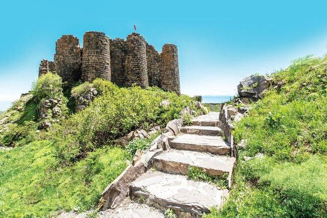 PRIVATE TOUR: Saghmosavank , Alphabet monument, Amberd fortress - FAQ About This Tour