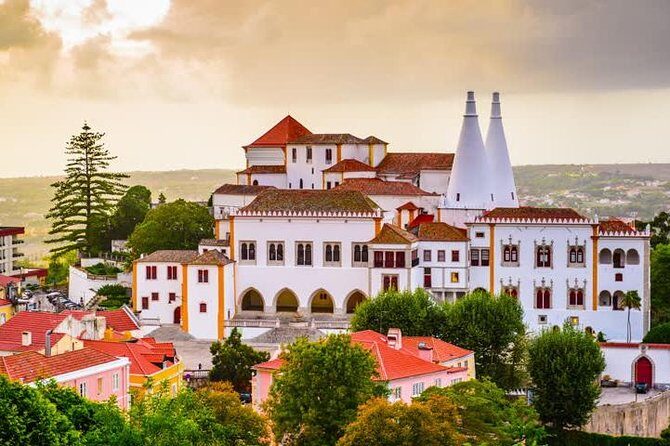 Private Tour | SINTRA IN THE AFTERNOON WITH SUNSET AT EUROPE'S WESTERNMOST POINT - What’s Included and What’s Not