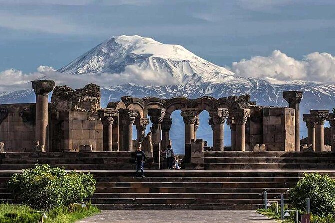 Private tour to Echmiadzin and Zvartnots - The Full Experience: A Deep Dive into the Sites