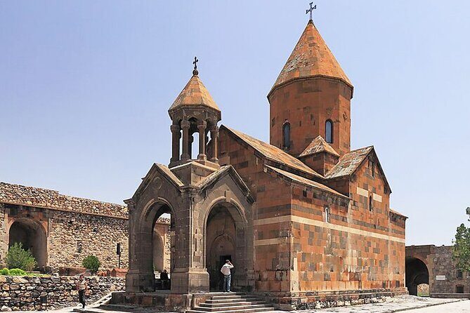Private Tour to Khor Virap, ancient Areni cave or Areni winery, Noravank - A Closer Look at the Itinerary