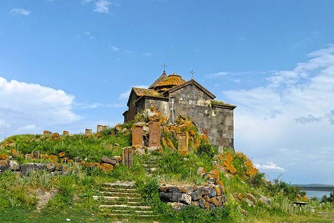 Private tour to Khor Virap, Areni winery, Noravank, Selim pass, Hayravank - The Final Word
