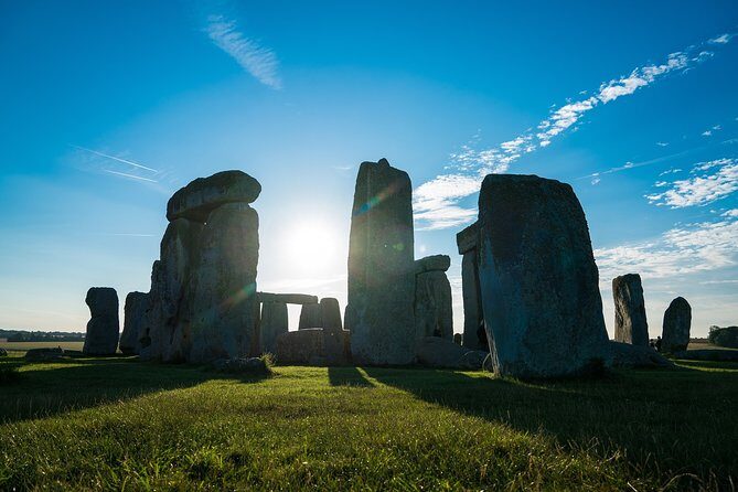 Private Tour to Stonehenge and Highclere Castle (Downton Abbey) - In-Depth Look: What to Expect on Your Day Trip