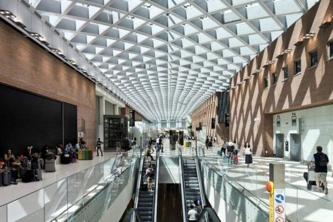 Private transfer, chauffeur service, Venice Marco airport to cruise terminal - The Sum Up