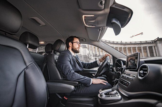 Private transfer from BRU Airport to Bruges with Mercedes V class 7 pax - The Details That Matter: An In-Depth Look at the Transfer Experience