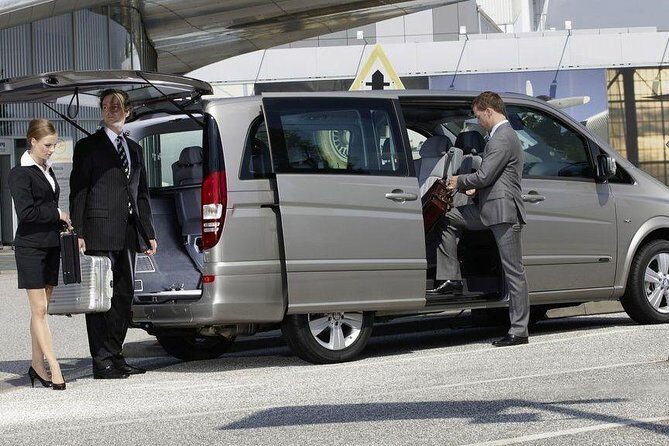 Private Transfer from Brussels Airport to Bruges By Business car - Key Points