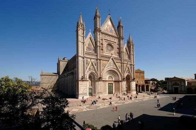 PRIVATE TRANSFER from Florence to Rome with stops in Orvieto & Civita Bagnoregio - Practical Details and What It Means for You