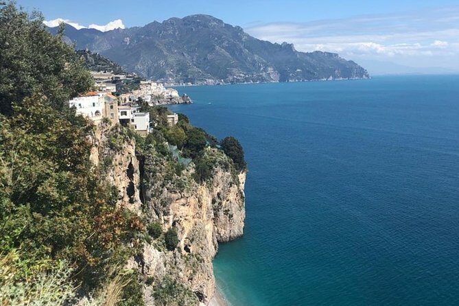 Private Transfer from Naples to Positano or viceversa including 2 hrs stop in Pompeii - FAQ