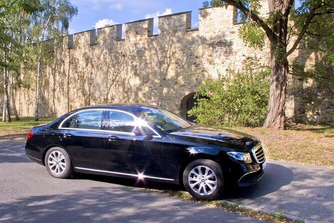 Private Transfer from Passau to Prague with Stopover in Cesky Krumlov - An In-Depth Look at the Journey from Passau to Prague