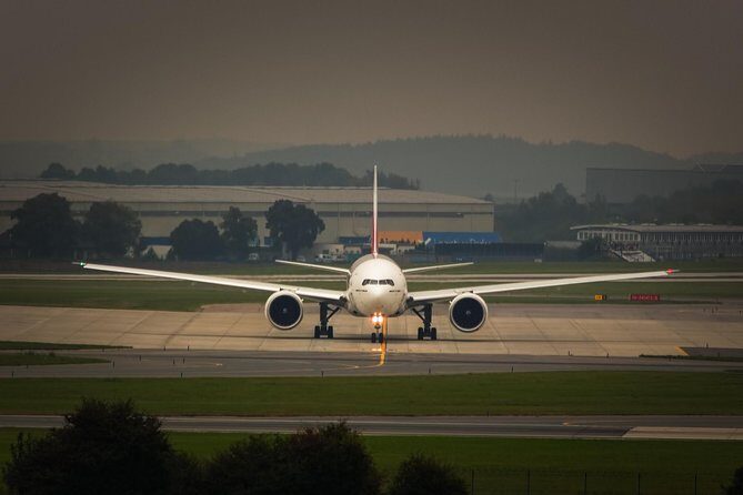 Private Transfer: Heathrow Airport to Gatwick Airport Arrival or Departure Transfer - Frequently Asked Questions