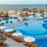 Private Transfer: Hotel Zone to Cancun Airport CUN in SUV - The Experience in Detail