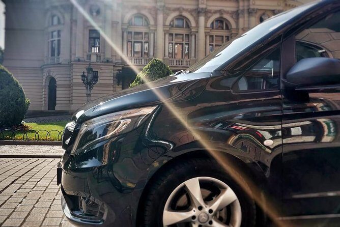 Private transfer: Krakow City - Krakow Airport - The Itinerary in Detail