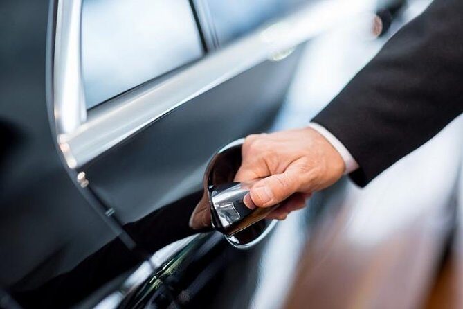 Private Transfer Naples to Amalfi Coast + 2 hours stop in Pompeii - FAQ