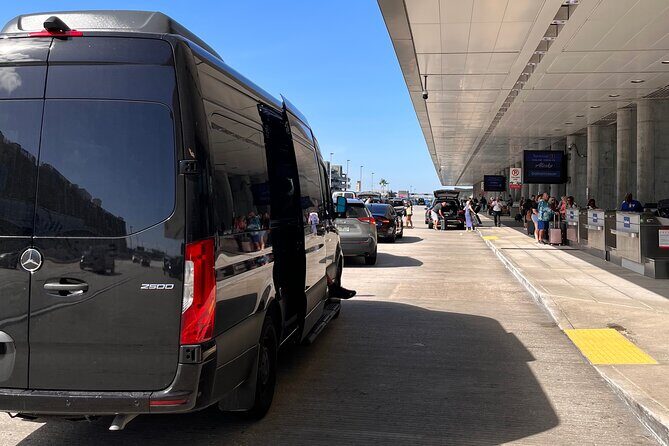 Private Transfer to Fort Lauderdale Airport FLL Departures - Deep Dive: How Does This Service Stand Out?