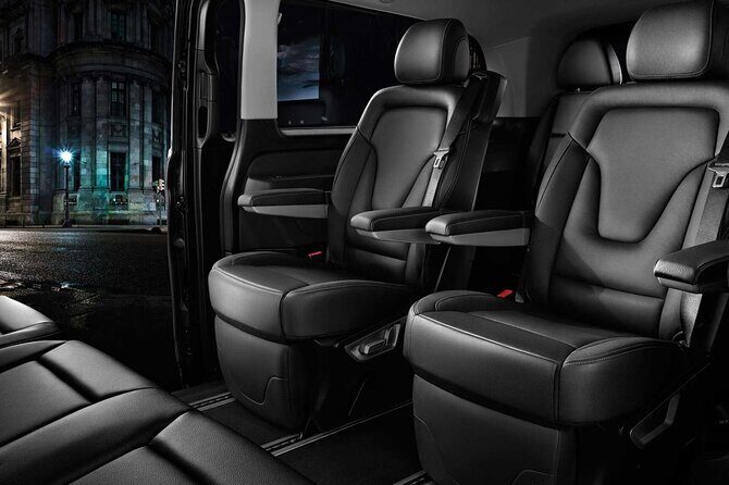Private transport In Luxury MPV/SUV 5pax Keflavik Airport-RKV - The Sum Up