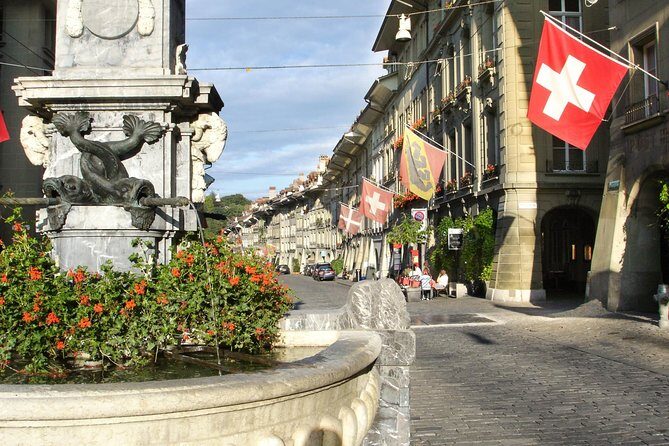 Private Trip from Geneva to the Swiss Capital - Bern & Paragliding in Interlaken - Authenticity and Value