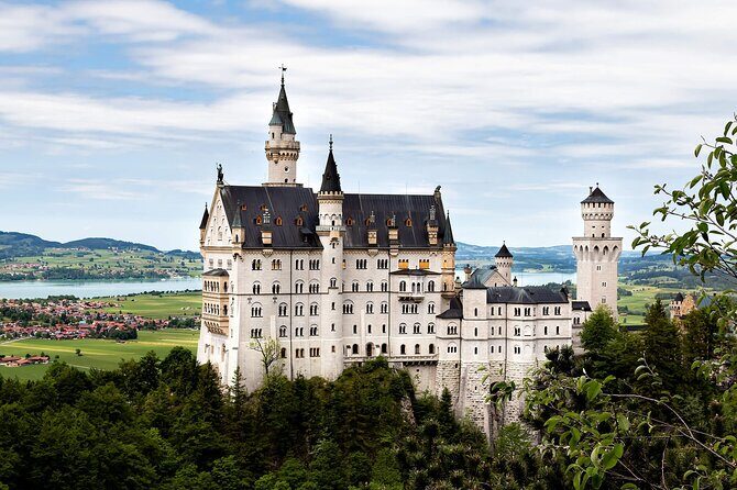 Private Van Tour to Royal Castle of Neuschwanstein from Munich - The Value of This Tour