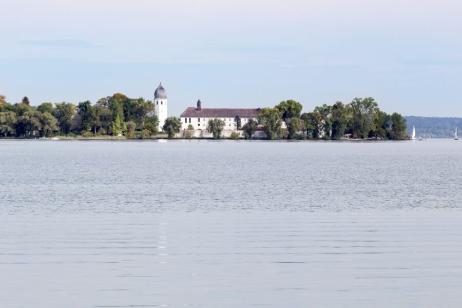 Private Van Tour to the Royal Palace of Herrenchiemsee - An In-Depth Look at the Experience