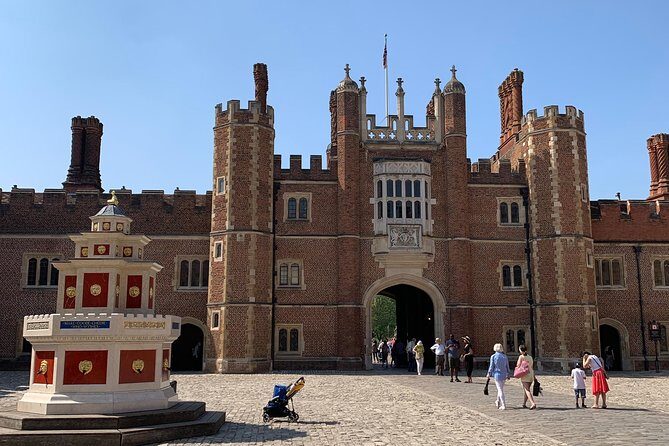 Private Vehicle To Hampton Court Palace From London With Admission Tickets - Frequently Asked Questions